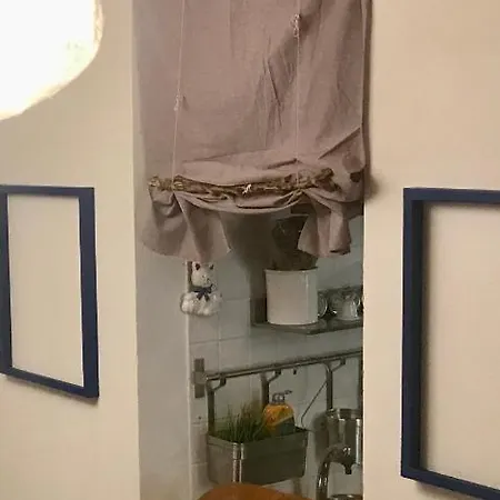 Cioccolatino. Il Ritrovo Degli Artisti A Apartment Genoa