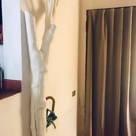 Cioccolatino. Il Ritrovo Degli Artisti A Apartment *