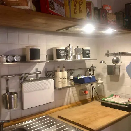 Apartment Cioccolatino. Il Ritrovo Degli Artisti A Genoa